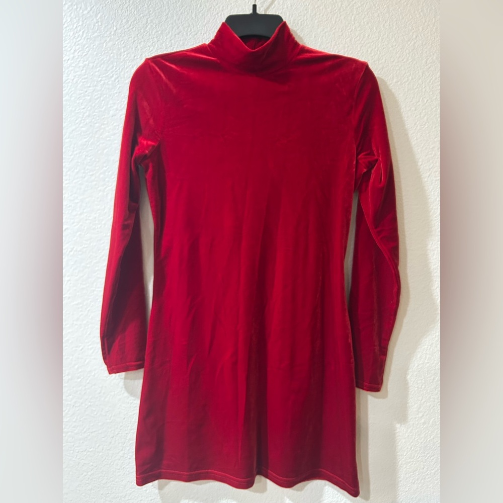 Red velvet vintage mini long sleeve dress